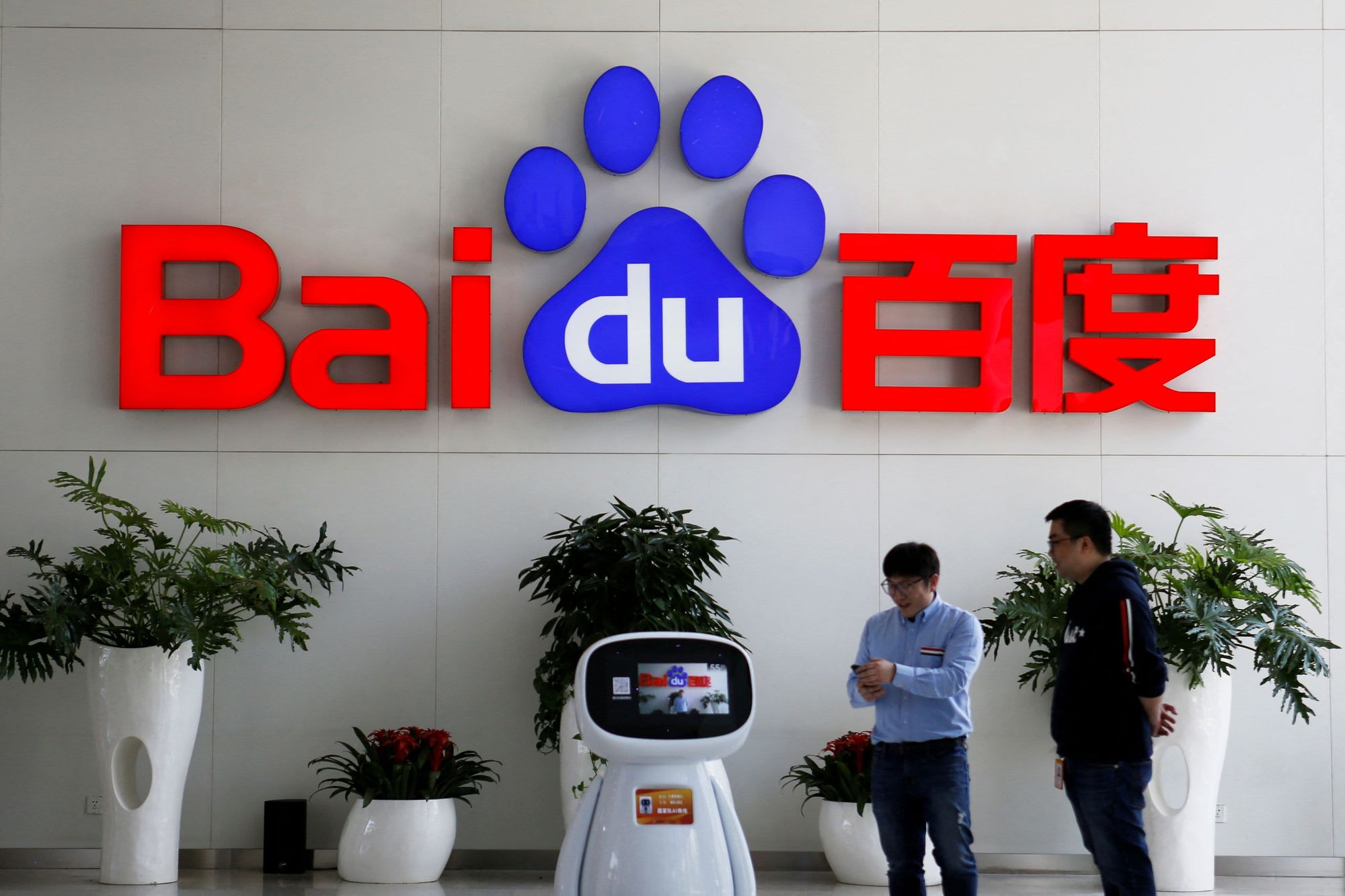 Samsung replaces Google’s AI with Baidu’s Ernie on its Galaxy S24 phones in China